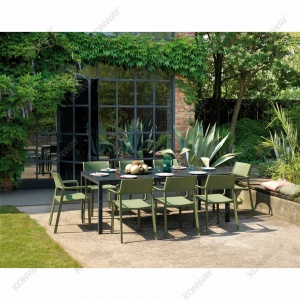 nardi_chairs_trillarmchair_ambeint_images1_hr_homepage