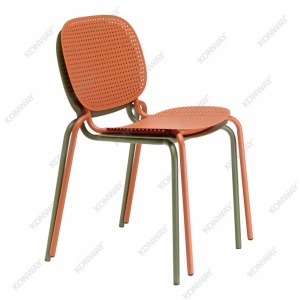 sisi_dots_stuhl_stapelbar_homepage_1664587559